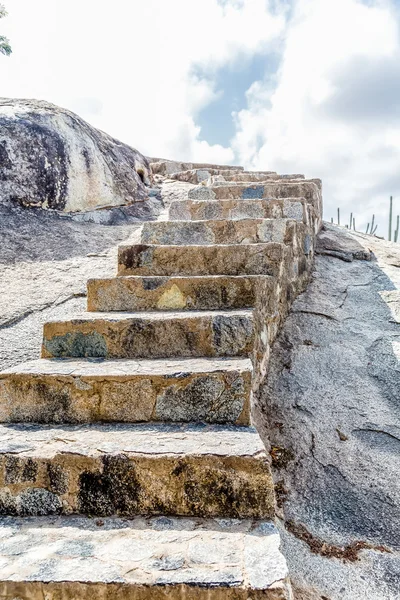 Stone Steps up Boulders in Aruba — Stock Photo, Image