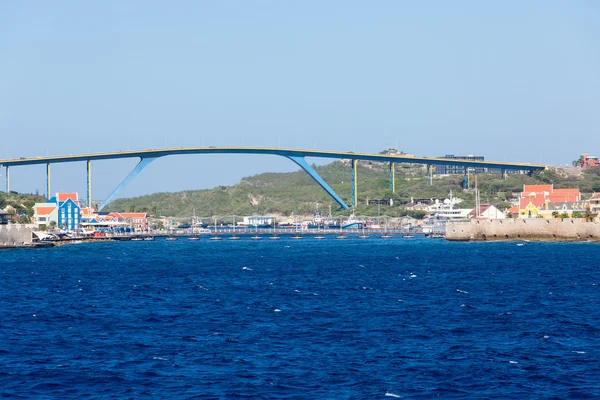 Königin Juliana Brücke über Curaçao — Stockfoto