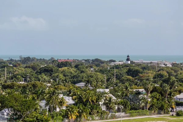 Lighthouse Beyond Greenery in Key West — Stock Photo, Image