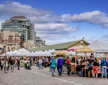 Turistler Pike Place 'de