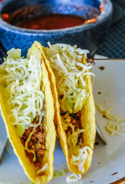 Two Tacos on Plate — Stock Photo, Image
