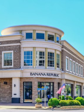 ALPHARETTA, GEORGIA - 18 Nisan 2021: Avalon 500 bin metrekare perakende, bar, restoran ve hizmet içeren karma kullanımlı bir geliştirmedir.