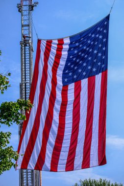 CUMING, GEORGIA - 10 Eylül 2021: Gürcistan 'ın Cumming kentindeki Fowler Parkı' nda, 9-11 'e düzenlenen terörist saldırıların 20. yıldönümü anma töreni düzenlendi..