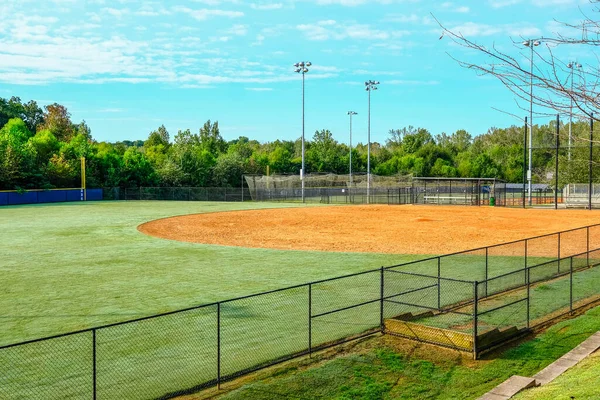 Baseball Pole w parku publicznym — Zdjęcie stockowe