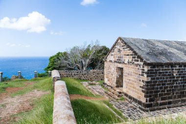eski tuğla Antigua tepe üzerinde bina
