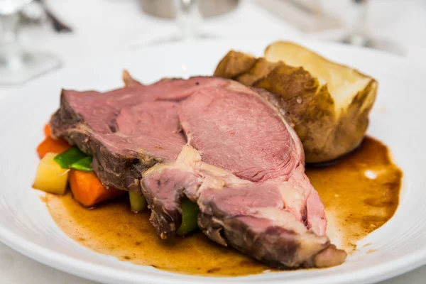 Prime Rib with Vegetables and Baked Potato — Stock Photo, Image