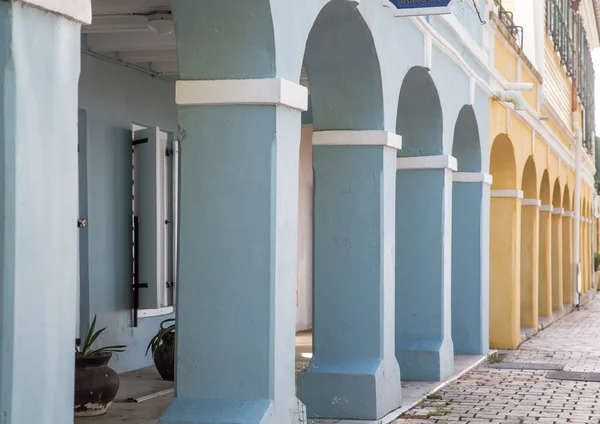 Columnas azul y amarillo — Foto de Stock