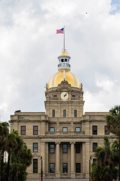 Savannah City Hall with Palm Trees — Stock Photo, Image