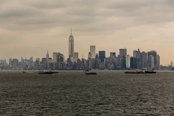 New York Skyline Do outro lado do rio Hudson no Dia da Tempestade — Fotografia de Stock