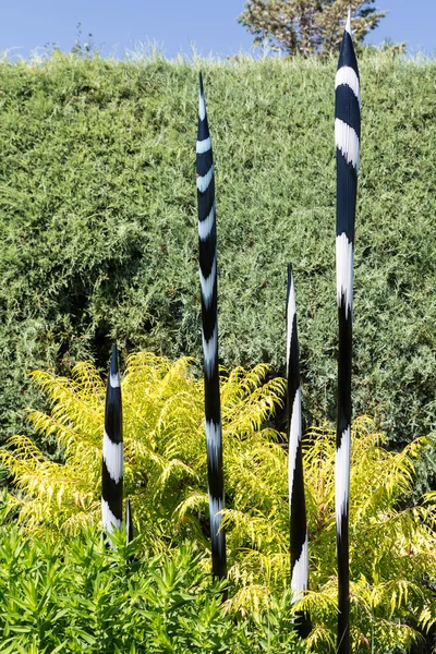 Vetro bianco e nero nel giardino pubblico — Foto Stock