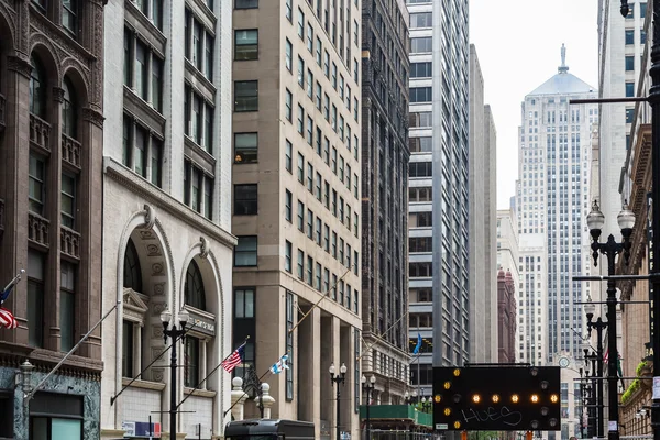 Sinal de trânsito em Chicago Street — Fotografia de Stock