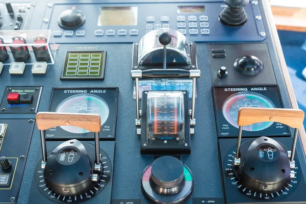 Panel de control en un barco — Foto de Stock