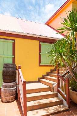 Philipsburg renkli eski binada