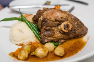 Patatesli kuzu Shank.