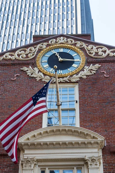 Flag and Clock on Old State House in Boston — Stock Photo, Image