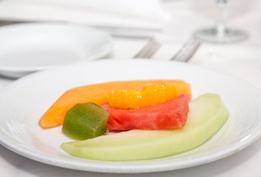 Kavun portakal ve kivi