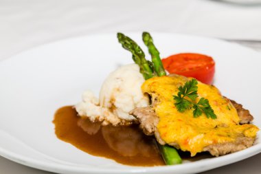 Pork Cutlet with Asparagus and Potatoes