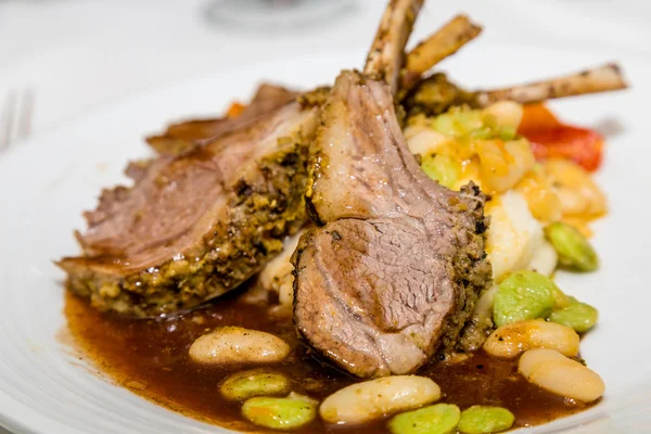 Lamb Chops with Beans — Stok fotoğraf