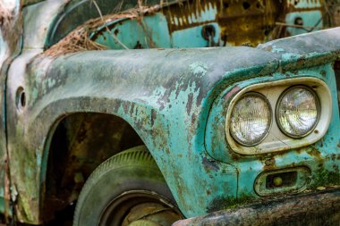 Çamurluk eski Ford kamyon