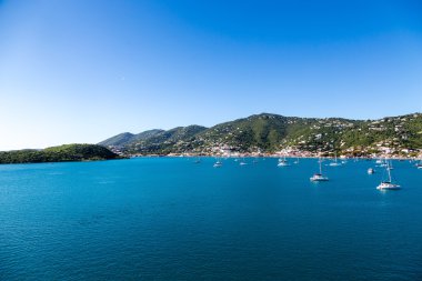 Blue Bay yelkenli ile