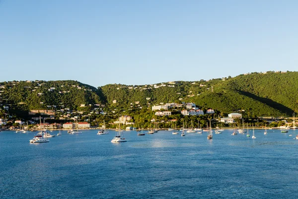 St thomas bay im Morgenlicht — Stockfoto