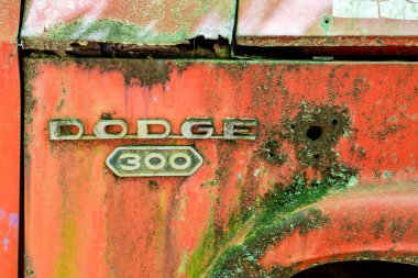 Dodge 300