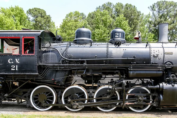 Ruedas en la vieja locomotora negra —  Fotos de Stock