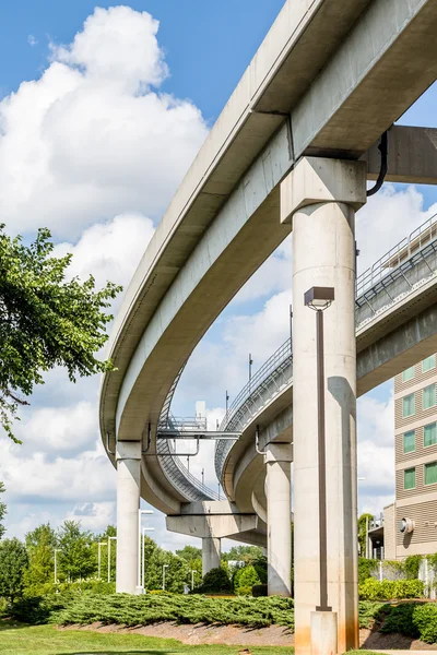 Gebogen Concrete tramrails — Stockfoto