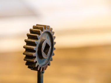 Eski paslı çark dişi