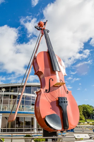 Giant Violin in Sydney — Stock Photo, Image