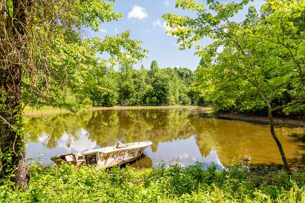 Old Abandoned Boat — Stock Photo, Image