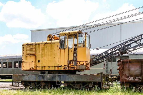 Old Yellow Crane — Stock Photo, Image