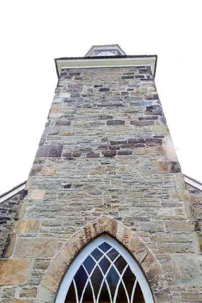 Steinturm isoliert auf weiß — Stockfoto