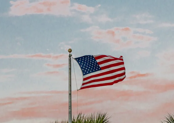 Drapeau coulant par des nuages crépusculaires — Photo