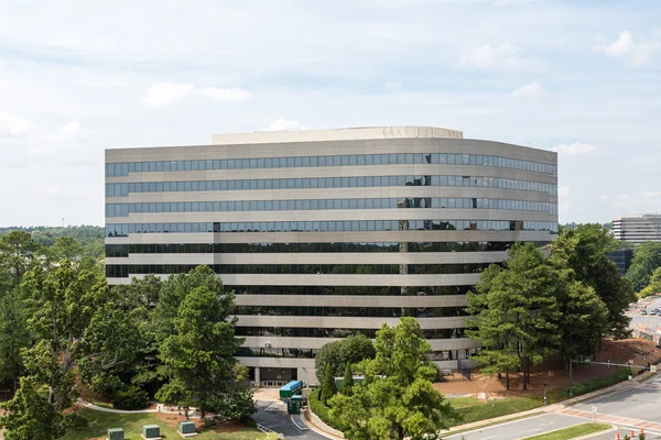 Massive Curved Concrete Building — Stock Photo, Image