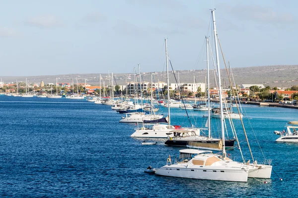 Line of Sailboats in Bay on Bonaire — Stock Photo, Image