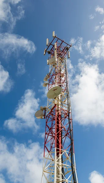 Red and White Communication Tower — Stock Photo, Image