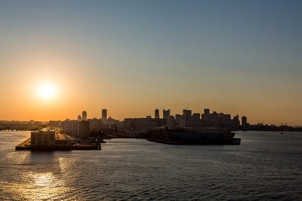 Zonsondergang over boston — Stockfoto