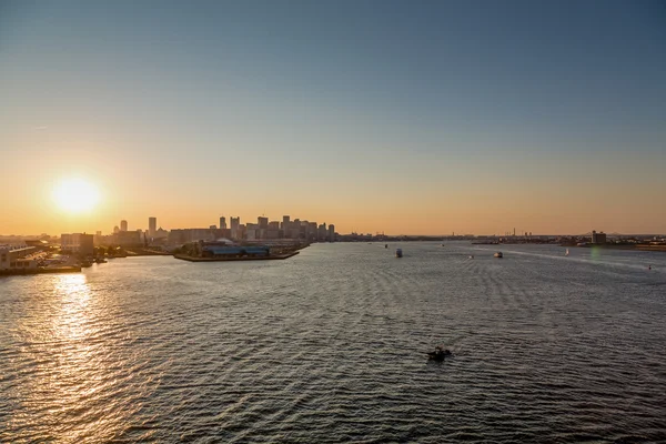 Puesta de sol en el puerto de Boston — Foto de Stock