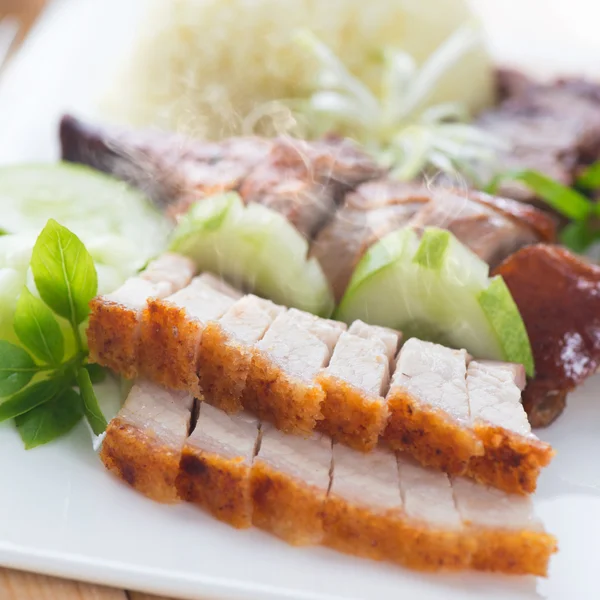 Carne di maiale arrosto cinese o siu yuk — Foto Stock