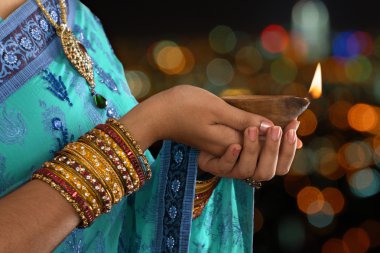 Diwali veya ışık şenlikli.