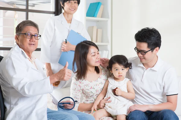 Family doctor view — Stock Photo, Image