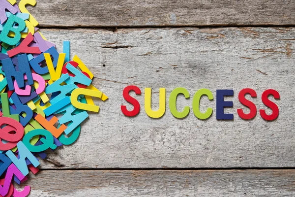 Kolorowy napis "sukces" — Zdjęcie stockowe