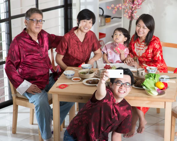 Asian Chinese family selfie — Stock fotografie