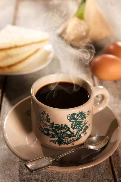 Traditional Malaysian kopitiam coffee and breakfast — Stock fotografie