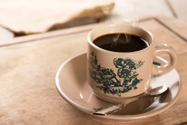 Traditional kopitiam style Nanyang coffee in vintage mug — Stock Photo, Image