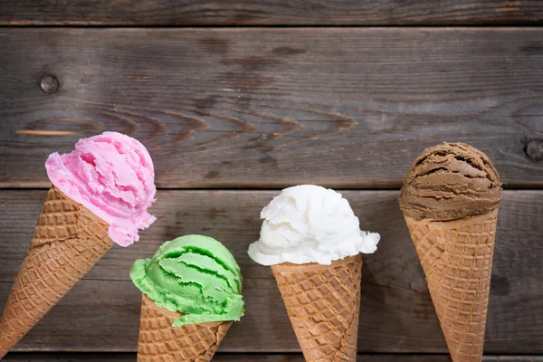 Chocolate, vanilla, matcha and strawberry ice cream — Stock Photo, Image