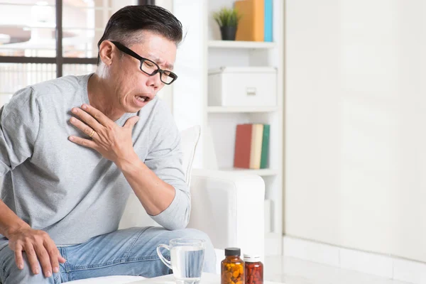 Mature Asian man cough — Stock Photo, Image