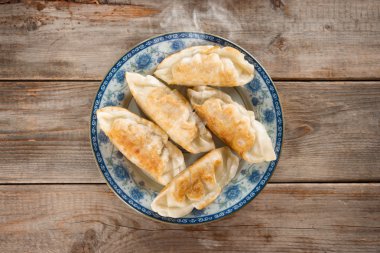 Asya meze pan Kızarmış köfte