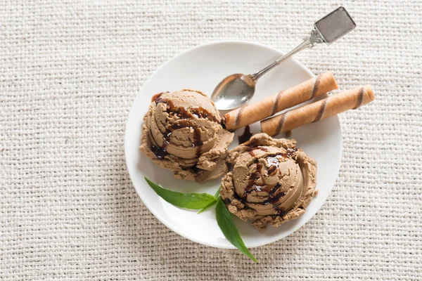 Bovenaanzicht chocolade-ijs — Stockfoto